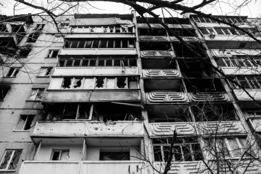 Irpin, Ukrayna 'da Kyiv şehrinin yanında yer alan kahraman bir kasabadır. Çoğu bina ya tahrip edildi ya da onarılamaz şekilde hasar gördü. Şehir Rus topçuları tarafından bombalandı ve savaş sırasında birçok insan öldü..