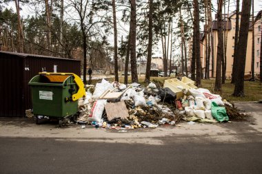 Irpin, Ukrayna 'da Kyiv şehrinin yanında yer alan kahraman bir kasabadır. Çoğu bina ya tahrip edildi ya da onarılamaz şekilde hasar gördü. Şehir Rus topçuları tarafından bombalandı ve savaş sırasında birçok insan öldü..