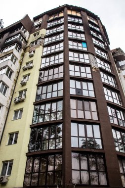 Irpin, Ukrayna 'da Kyiv şehrinin yanında yer alan kahraman bir kasabadır. Çoğu bina ya tahrip edildi ya da onarılamaz şekilde hasar gördü. Şehir Rus topçuları tarafından bombalandı ve savaş sırasında birçok insan öldü..