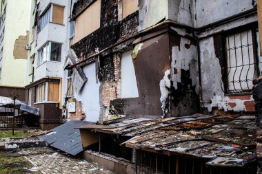 Irpin, Ukrayna 'da Kyiv şehrinin yanında yer alan kahraman bir kasabadır. Çoğu bina ya tahrip edildi ya da onarılamaz şekilde hasar gördü. Şehir Rus topçuları tarafından bombalandı ve savaş sırasında birçok insan öldü..