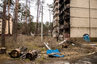 Irpin, Ukrayna 'da Kyiv şehrinin yanında yer alan kahraman bir kasabadır. Çoğu bina ya tahrip edildi ya da onarılamaz şekilde hasar gördü. Şehir Rus topçuları tarafından bombalandı ve savaş sırasında birçok insan öldü..