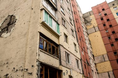 Irpin, Ukrayna 'da Kyiv şehrinin yanında yer alan kahraman bir kasabadır. Çoğu bina ya tahrip edildi ya da onarılamaz şekilde hasar gördü. Şehir Rus topçuları tarafından bombalandı ve savaş sırasında birçok insan öldü..