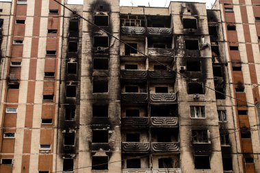 Irpin, Ukrayna 'da Kyiv şehrinin yanında yer alan kahraman bir kasabadır. Çoğu bina ya tahrip edildi ya da onarılamaz şekilde hasar gördü. Şehir Rus topçuları tarafından bombalandı ve savaş sırasında birçok insan öldü..