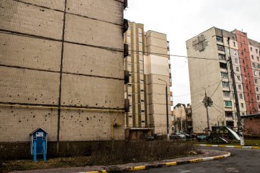 Irpin, Ukrayna 'da Kyiv şehrinin yanında yer alan kahraman bir kasabadır. Çoğu bina ya tahrip edildi ya da onarılamaz şekilde hasar gördü. Şehir Rus topçuları tarafından bombalandı ve savaş sırasında birçok insan öldü..