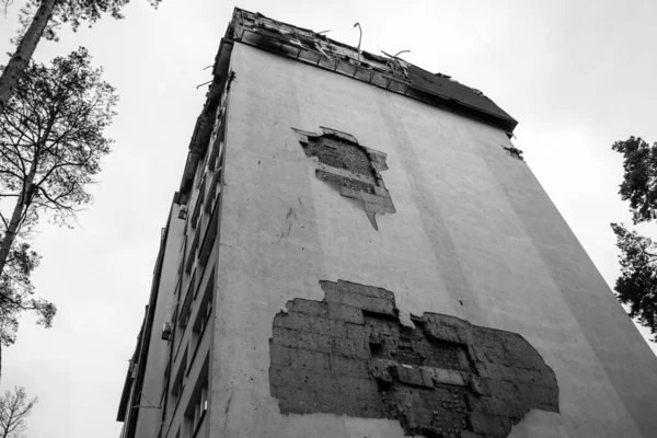 우크라 이나의 영웅적 도시입니다 대부분의 건물들은 수없을 정도로 파괴되거나 손상되었다 — 스톡 사진