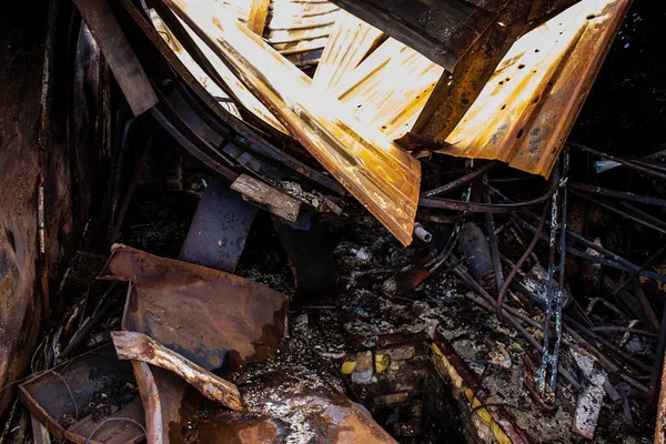 Zniszczone Garaże Hostomel Przedmieściach Kijowa Miejsce Było Ostrzelane Przez Rosyjską — Zdjęcie stockowe