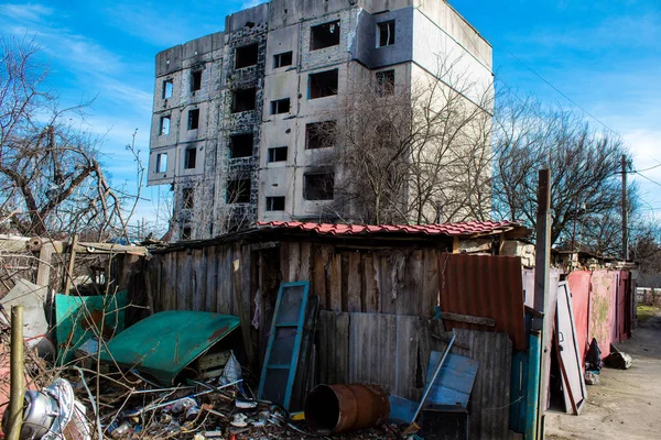 乌克兰博罗丹卡 2023年3月14日 博罗丹卡的大部分建筑物不是被毁就是无法修复 为了打击平民目标 这座城市遭到了俄罗斯大炮的轰炸 这是战争罪 — 图库照片