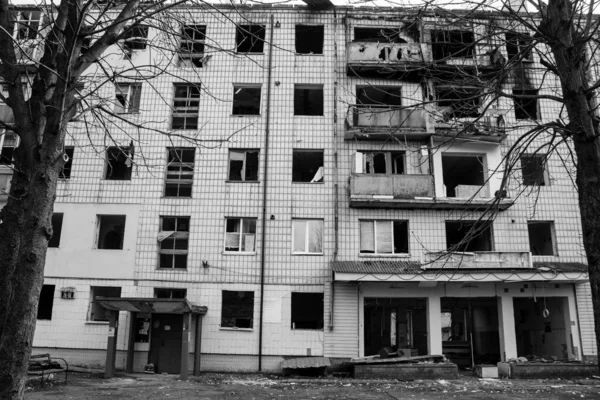 Fasad Byggnad Som Brann Ner Efter Artillerield Flesta Byggnader Borodyanka — Stockfoto