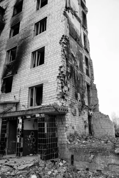 Facade Building Burned Artillery Fire Most Buildings Borodyanka Either Destroyed — Stock Photo, Image