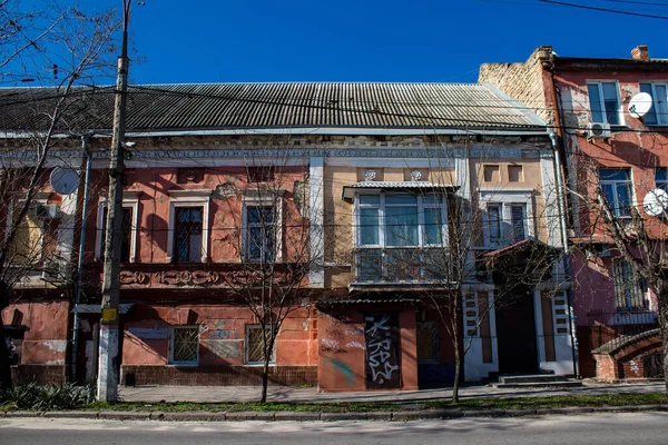Pejzaż Miejski Fasada Budynku Chersoniu Miasto Chersoń Jest Stale Pod — Zdjęcie stockowe