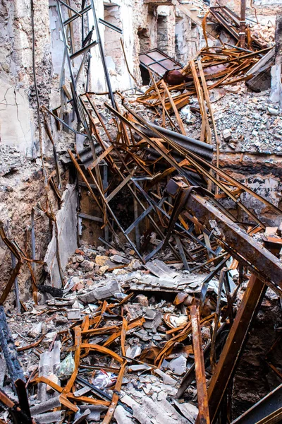 Poškození Budovy Dělostřelectvem Khersonu Město Kherson Neustále Pod Ruským Bombardováním — Stock fotografie