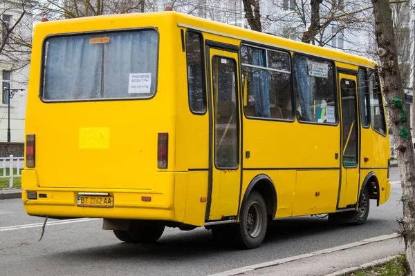 Local Bus Rolling Street Kherson City Kherson Constantly Russian Bombardment — Stock Photo, Image