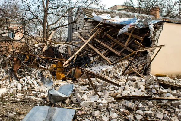 Βλάβη Κτιρίου Από Πυροβολικό Στην Πόλη Kherson Πόλη Kherson Δέχεται — Φωτογραφία Αρχείου