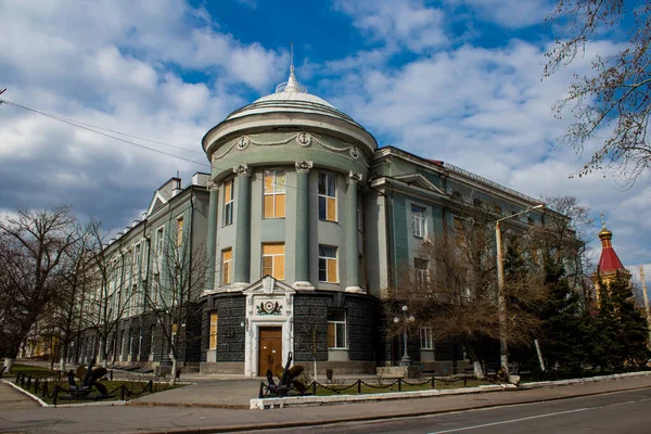 Βλάβη Κτιρίου Από Πυροβολικό Στην Πόλη Kherson Πόλη Kherson Δέχεται — Φωτογραφία Αρχείου
