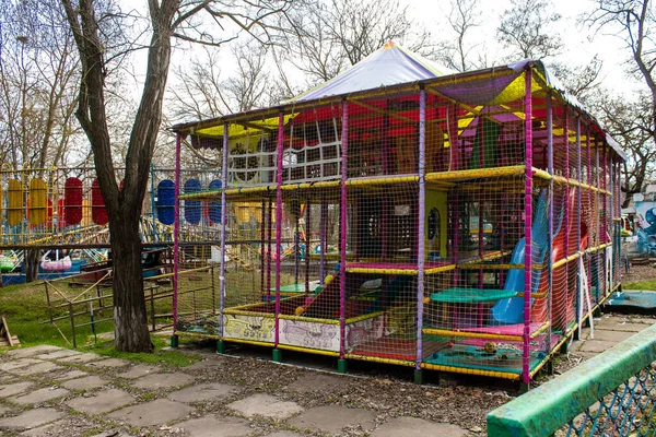 Ένα Εγκαταλελειμμένο Πάρκο Ψυχαγωγίας Στο Kherson Πάρκο Έκλεισε Οριστικά Μετά — Φωτογραφία Αρχείου