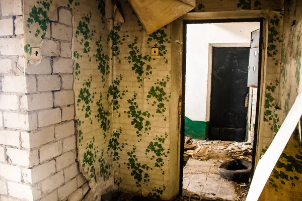 Interiør Hus Ødelagt Russisk Bombardement Genstande Hverdagen Kuld Murbrokkerne Forskellige - Stock-foto