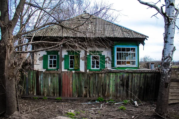 Terny Ukraina Kwietnia 2023 Zniszczony Dom Miejscowości Terny Donbasie Ukrainie — Zdjęcie stockowe