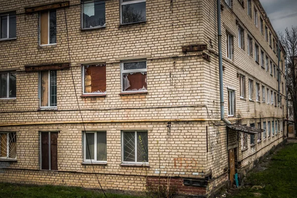 Izyum Ucraina Aprile 2023 Edificio Distrutto Situato Nella Città Izyum — Foto Stock