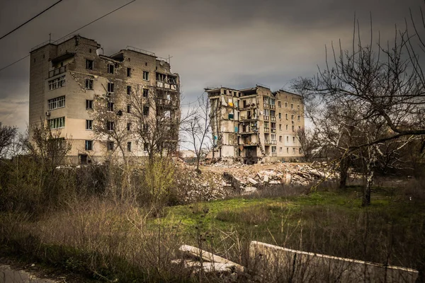 Izyum Ukraine Avril 2023 Bâtiment Détruit Situé Dans Ville Izyum — Photo