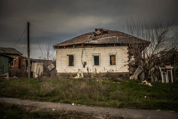 Izyum Ucrania Abril 2023 Edificio Destruido Ubicado Ciudad Izyum Óblast —  Fotos de Stock