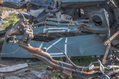 Izyum Muharebesi 'nde zırhlı araç yok edildi, Rus ordusu Ukrayna' yı işgal etti ve savaş alanına dönüşen bu bölgede ağır çatışmalar yaşanıyor. Izyum bölgede kritik bir nokta olmaya devam ediyor. Ukrayna Silahlı Kuvvetleri Deva yaptı