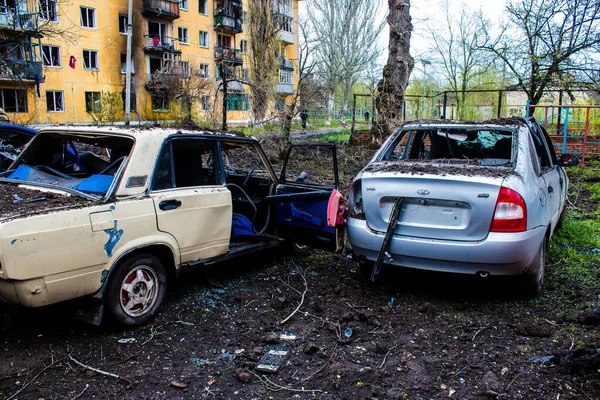 Carro Destruído Perto Explosão Resultado Ataque Mísseis Cidade Sloviansk Danos — Fotografia de Stock