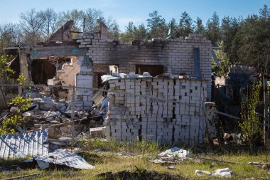 Donesk Oblastı 'ndaki Bohorodychne köyünde yıkılmış evler. Rus ordusu Ukrayna 'yı işgal etti ve savaş alanı haline gelen bu bölgede ağır çatışmalar yaşanıyor..