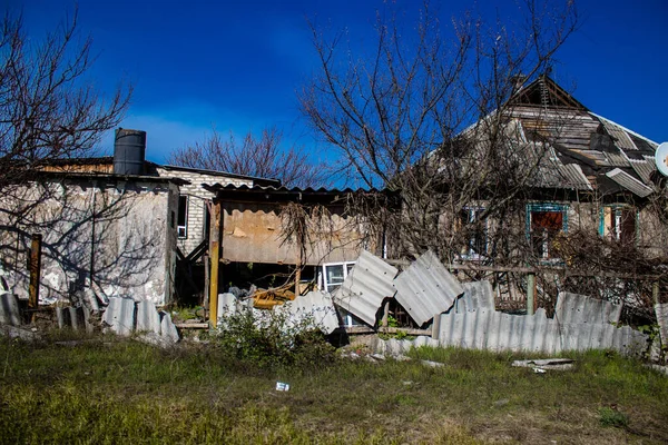 Förstörda Hus Belägna Byn Bohorodychne Donesk Oblast Den Ryska Armén — Stockfoto