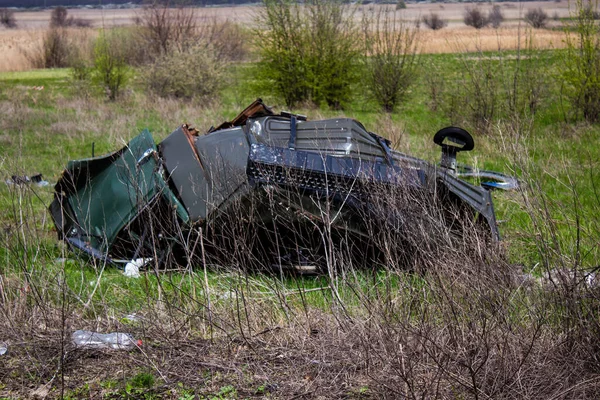Een Mijnexplosie Auto Totaal Vernield Overal Ligt Puin Het Russische — Stockfoto