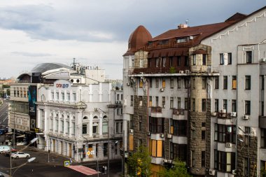 Harkiv 'in şehir manzarası, Harkiv Oblastı, cephe hattının yanında. Rus ordusu Ukrayna 'yı işgal etti ve savaş alanı haline gelen bu bölgede ağır çatışmalar yaşanıyor..