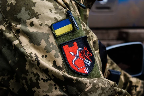 113. Kharkiv Savunma Tugayı 209. Tabur 'un askeri. Bu tugayın görevi Rus ordusunun tam önünde mevzilenmek ve tüm düşman saldırılarını püskürtmek..