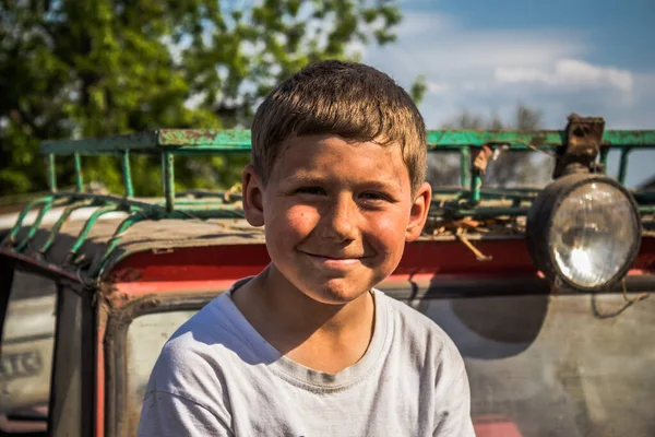 Έφηβοι Από Χωριό Yampil Donetsk Oblast Στην Ουκρανία Παιδιά Δεν — Φωτογραφία Αρχείου