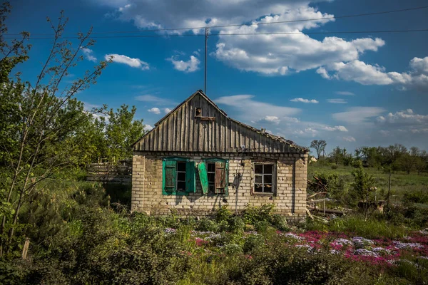 Těžce Poškozené Nebo Zničené Domy Vesnici Yampil Doněcká Oblast Ukrajině — Stock fotografie