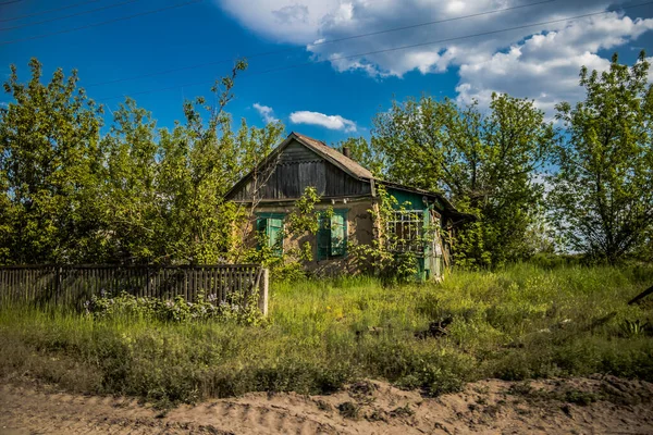 Bardzo Zniszczone Lub Zniszczone Domy Wiosce Jampil Obwód Doniecki Ukrainie — Zdjęcie stockowe