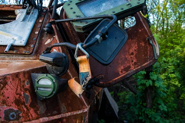 Ένα Ουκρανικό Τεθωρακισμένο Όχημα Btr Καταστράφηκε Από Πυρά Πυροβολικού Στην — Φωτογραφία Αρχείου