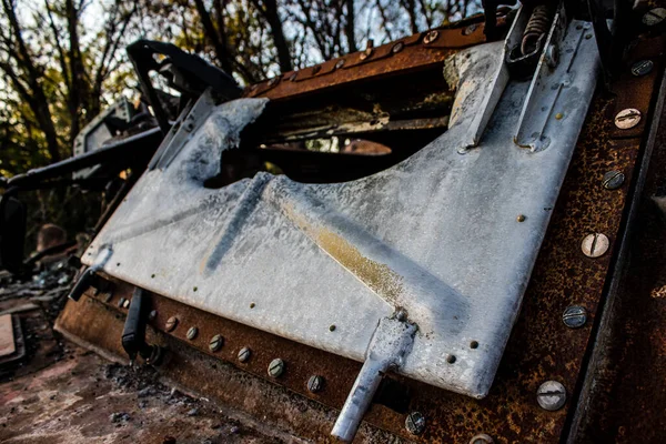 Ένα Ουκρανικό Τεθωρακισμένο Όχημα Btr Καταστράφηκε Από Πυρά Πυροβολικού Στην — Φωτογραφία Αρχείου