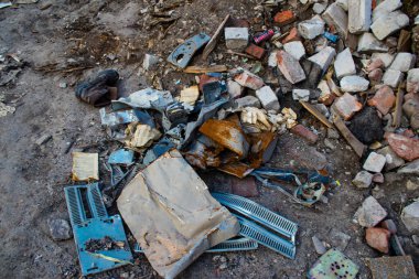 Kostiantynivka şehrindeki bir bina yıkıntısı, Rus ordusu sivil hedefleri bombaladı ve çok fazla hasara yol açtı. Rus ordusu Ukrayna 'yı işgal etti ve savaş alanı haline gelen bu bölgede ağır çatışmalar yaşanıyor..