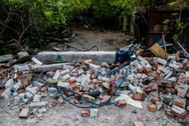 Kostiantynivka şehrindeki bir bina yıkıntısı, Rus ordusu sivil hedefleri bombaladı ve çok fazla hasara yol açtı. Rus ordusu Ukrayna 'yı işgal etti ve savaş alanı haline gelen bu bölgede ağır çatışmalar yaşanıyor..