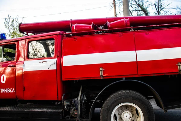 Feuerwehrwagen Fahren Durch Die Straßen Von Kostiantynivka Und Fahren Zum — Stockfoto