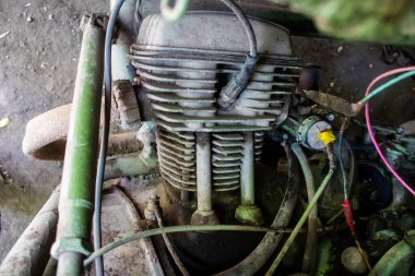 28. Motorize Tugay askerleri tarafından kullanılan Ukrayna askeri motosiklet sepetleri. Askerler onu kısa mesafeleri aşmak için yedek araç olarak kullanıyorlar. Eski olmasına rağmen mükemmel çalışıyor..