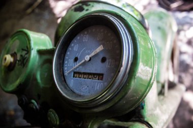 28. Motorize Tugay askerleri tarafından kullanılan Ukrayna askeri motosiklet sepetleri. Askerler onu kısa mesafeleri aşmak için yedek araç olarak kullanıyorlar. Eski olmasına rağmen mükemmel çalışıyor..