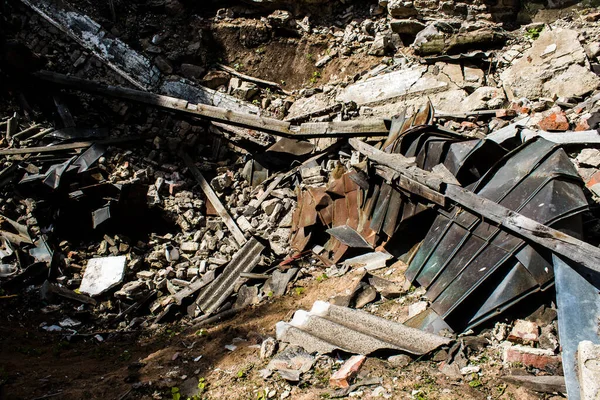 Des Bâtiments Endommagés Situés Dans Ville Kostiantynivka Armée Russe Bombarde — Photo