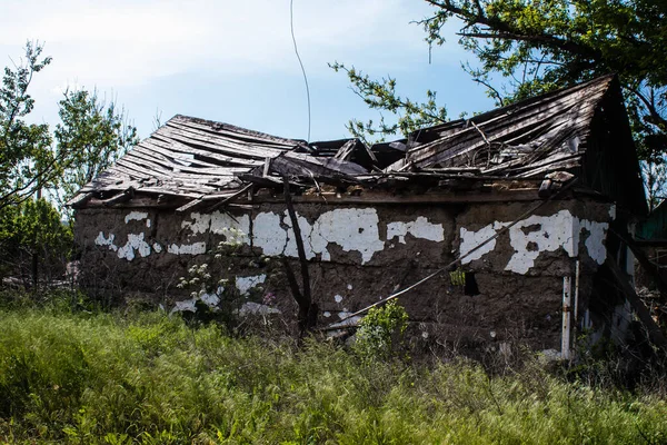 Poškozená Budova Městě Kam Yanka Civilní Infrastruktura Privilegovaným Cílem Ruské — Stock fotografie