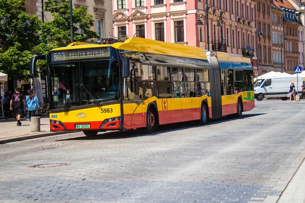 Varsovia Polonia Mayo 2023 Autobús Que Conduce Las Calles Varsovia —  Fotos de Stock