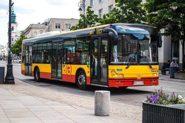 Varsóvia Polônia Maio 2023 Ônibus Nas Ruas Varsóvia Parte Sistema — Fotografia de Stock