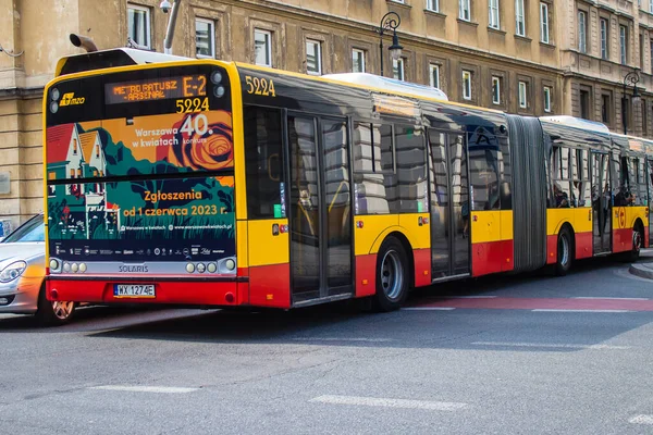 Varsovia Polonia Mayo 2023 Autobús Que Conduce Las Calles Varsovia — Foto de Stock