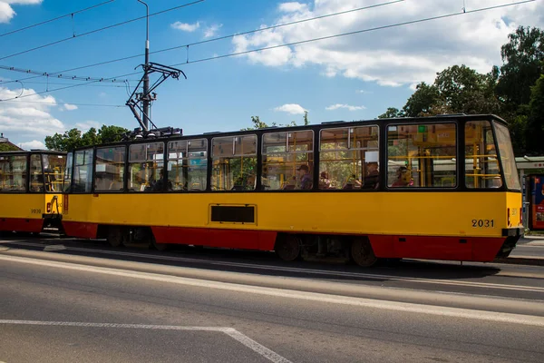 Varşova Polonya Mayıs 2023 Varşova Sokaklarında Elektrik Tramvayı Şehrin Ulaşım — Stok fotoğraf