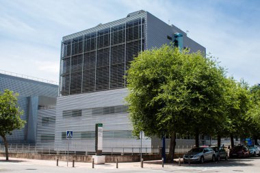 Seville, İspanya - Haziran 06, 2023 Cartuja Adası Mimari ve şehir manzarası, Sevilla semtlerinden biri, sembolik şehir ve Endülüs 'ün başkenti.