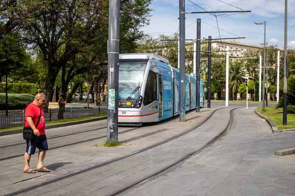 Севилья Испания Июня 2023 Года Электрический Трамвай Движущийся Улицам Севильи — стоковое фото
