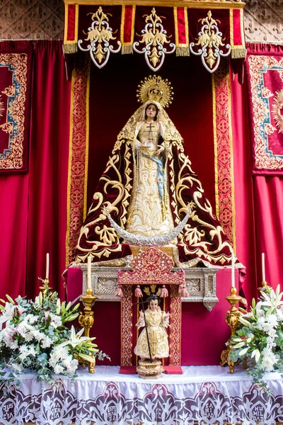 스페인 카르모나 Carmona Spain 2023 코르푸 크리스티 기간에 가톨릭 행렬은 — 스톡 사진